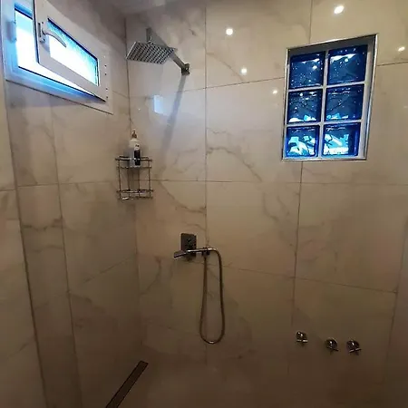 Ourania Apartman Aszproválta