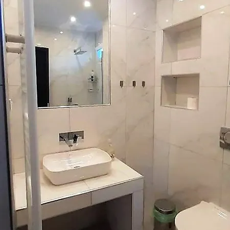 Ourania Aszproválta